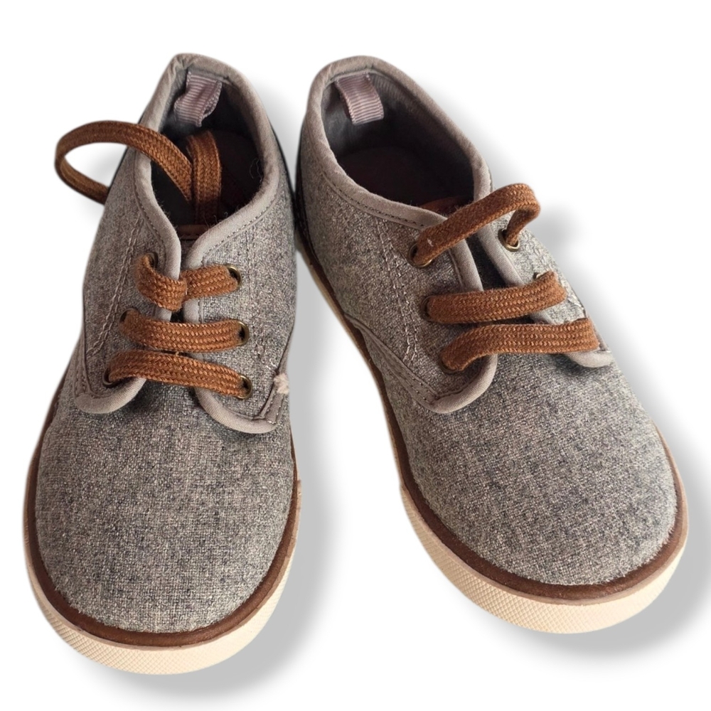Trimfoot Co. Toddler Boy Gray Flannel Fabric Sneakers Dress Shoes Size 8 NEW